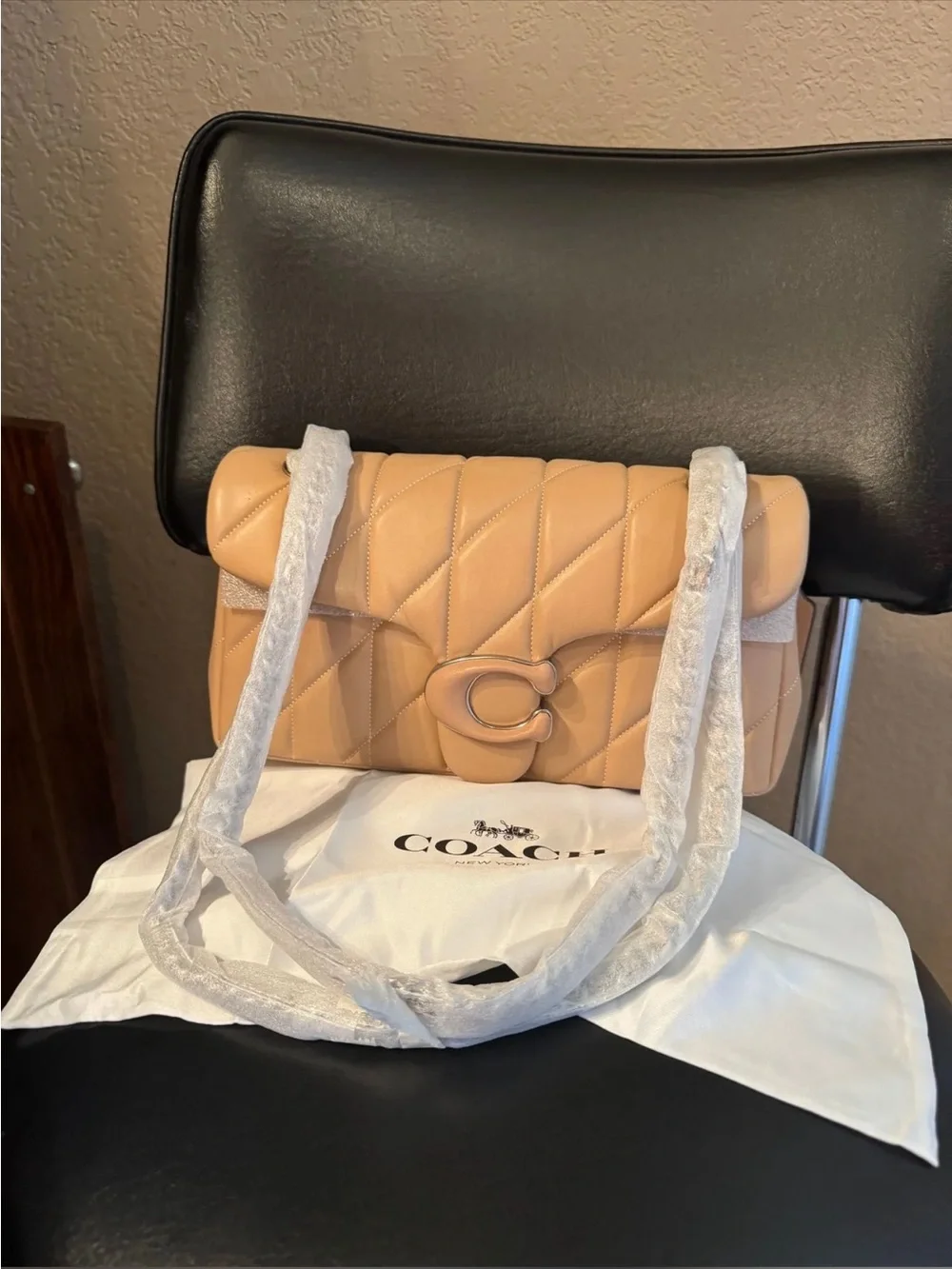 Coach tabby 26 purse new